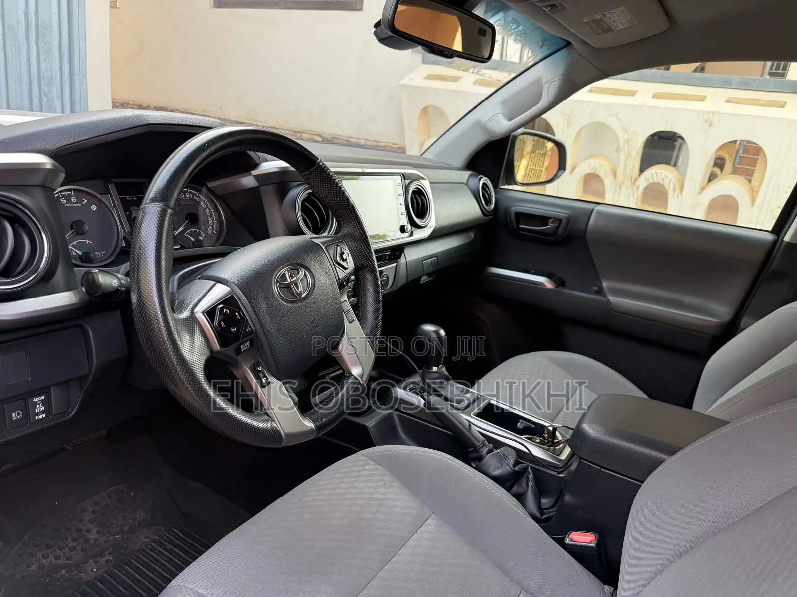 Toyota Tacoma SR5 Double Cab 6' Bed V6 AT 2023 Silver