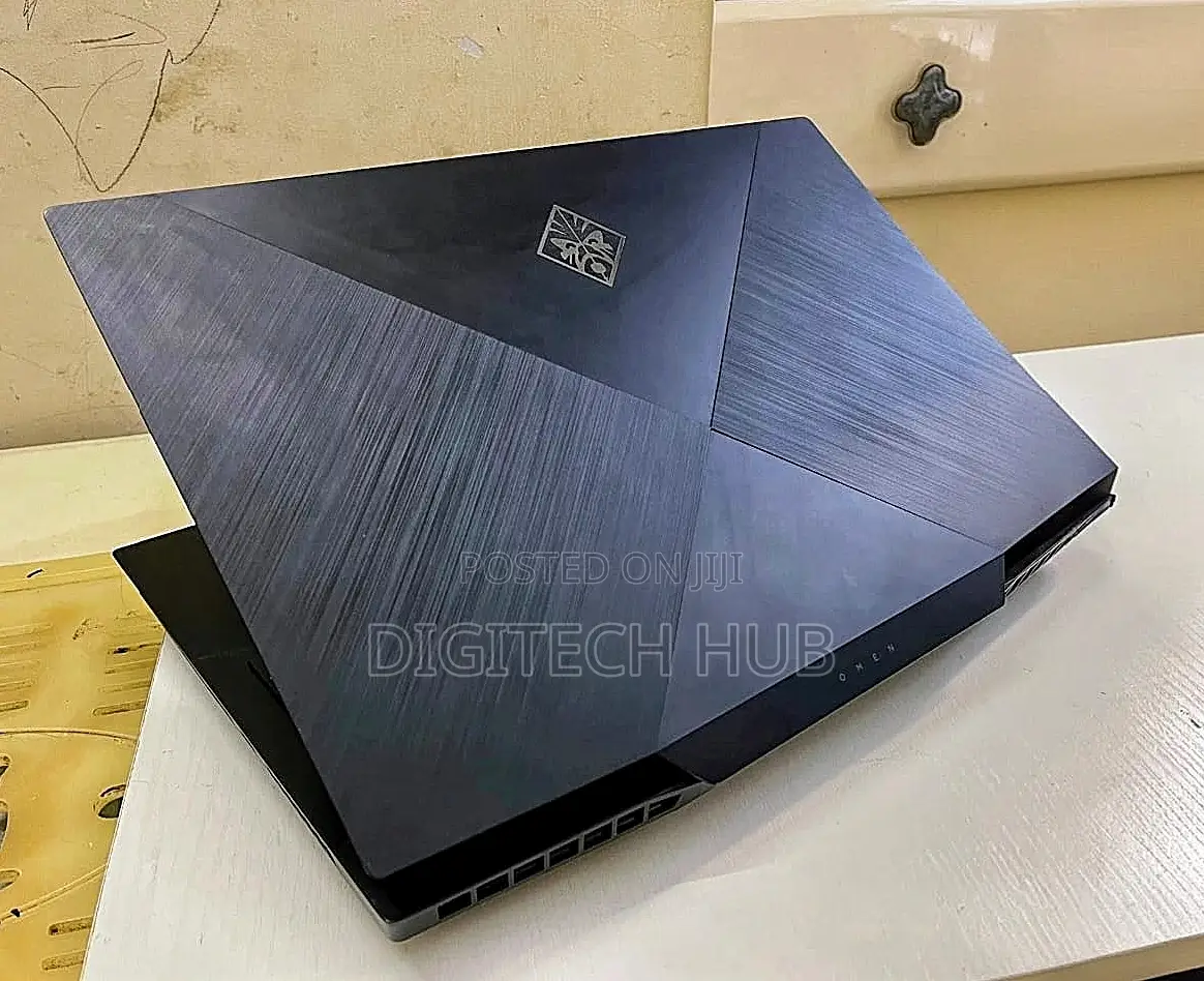 Laptop HP Omen 17 12GB Intel Core i7 HDD+SSD 1T