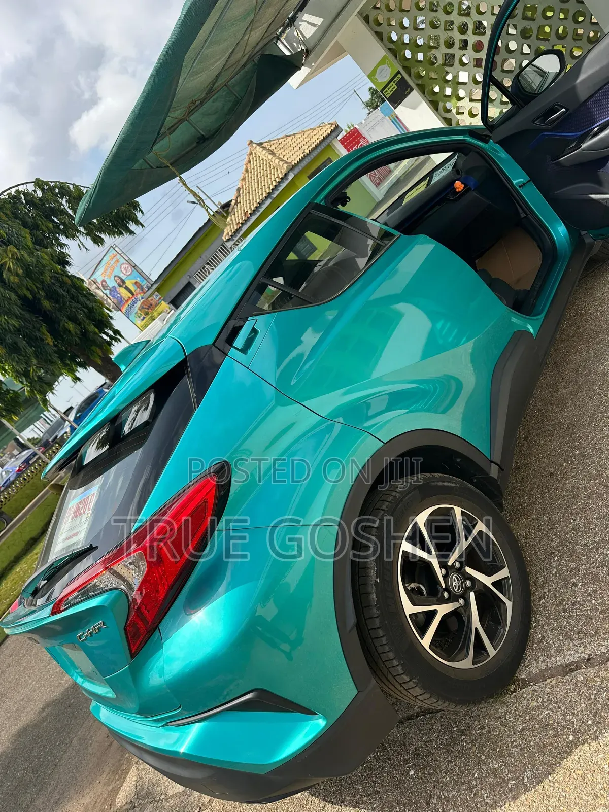 Toyota C-HR Limited 2021 Green
