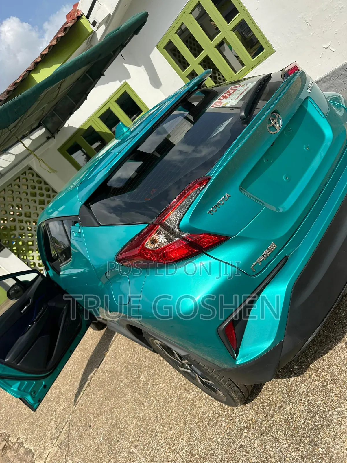 Toyota C-HR Limited 2021 Green