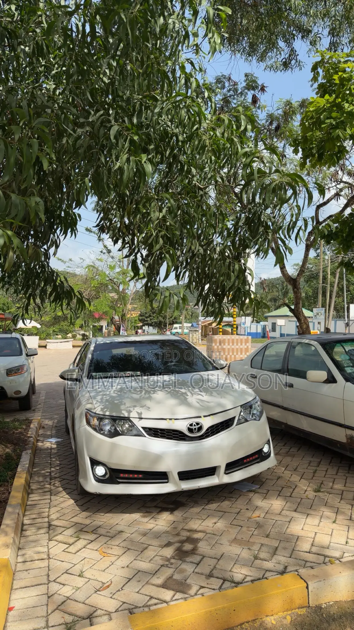 Toyota Camry SE 4dr Sedan (2.5L 4cyl 6A) 2012 Pearl