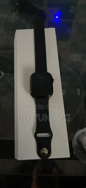Apple Watch Going for Cool Price, Never Been Use Before