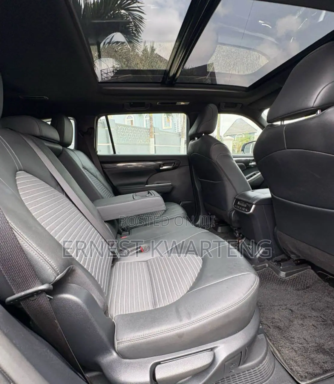 Toyota Highlander XLE AWD 2023 Black
