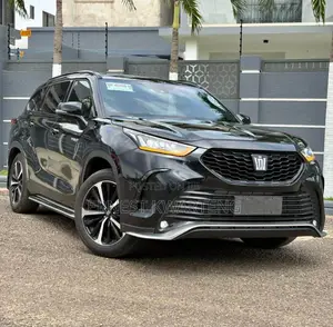 Toyota Highlander XLE AWD 2023 Black