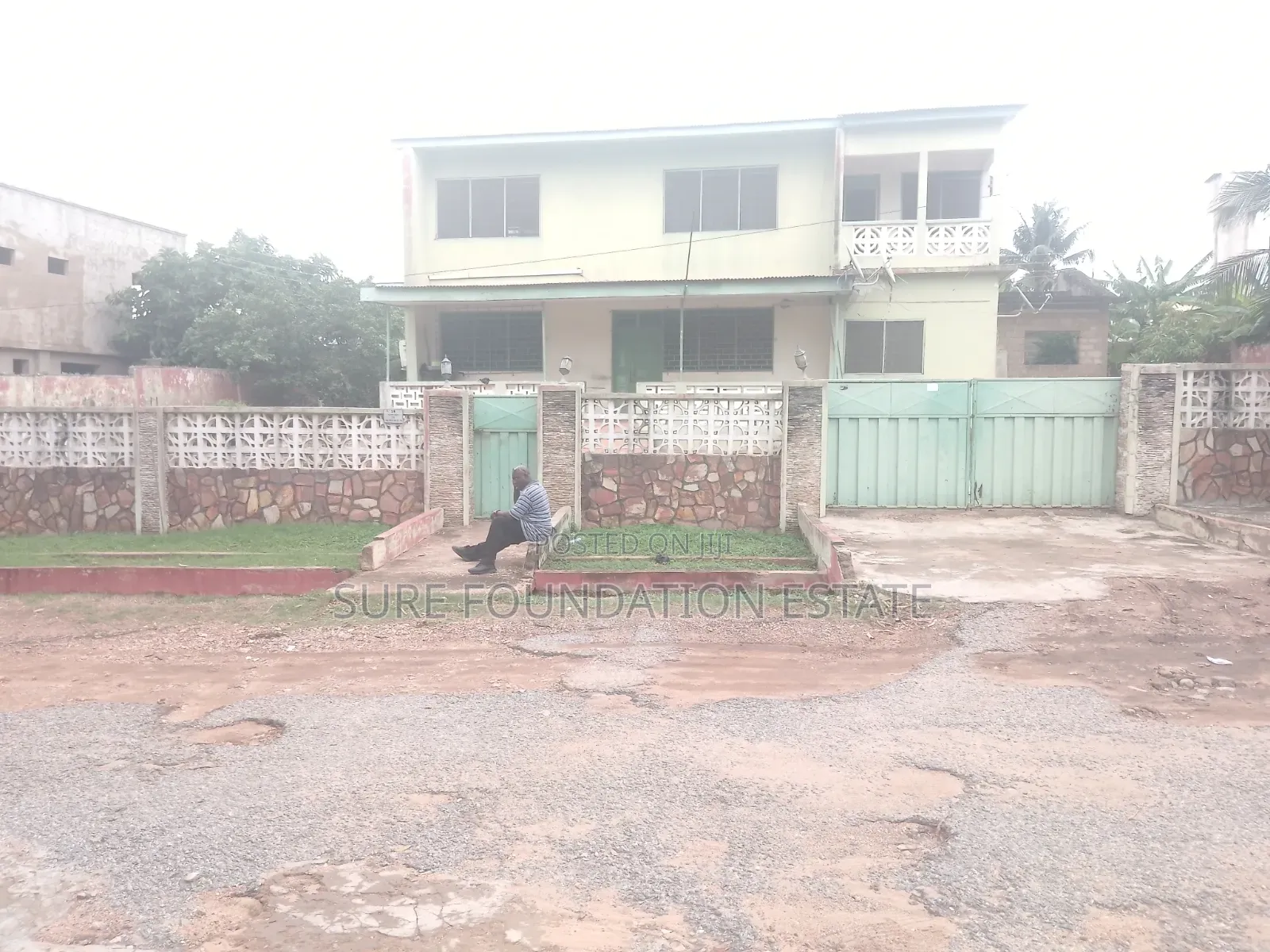 6bdrm House in Dansoman for sale