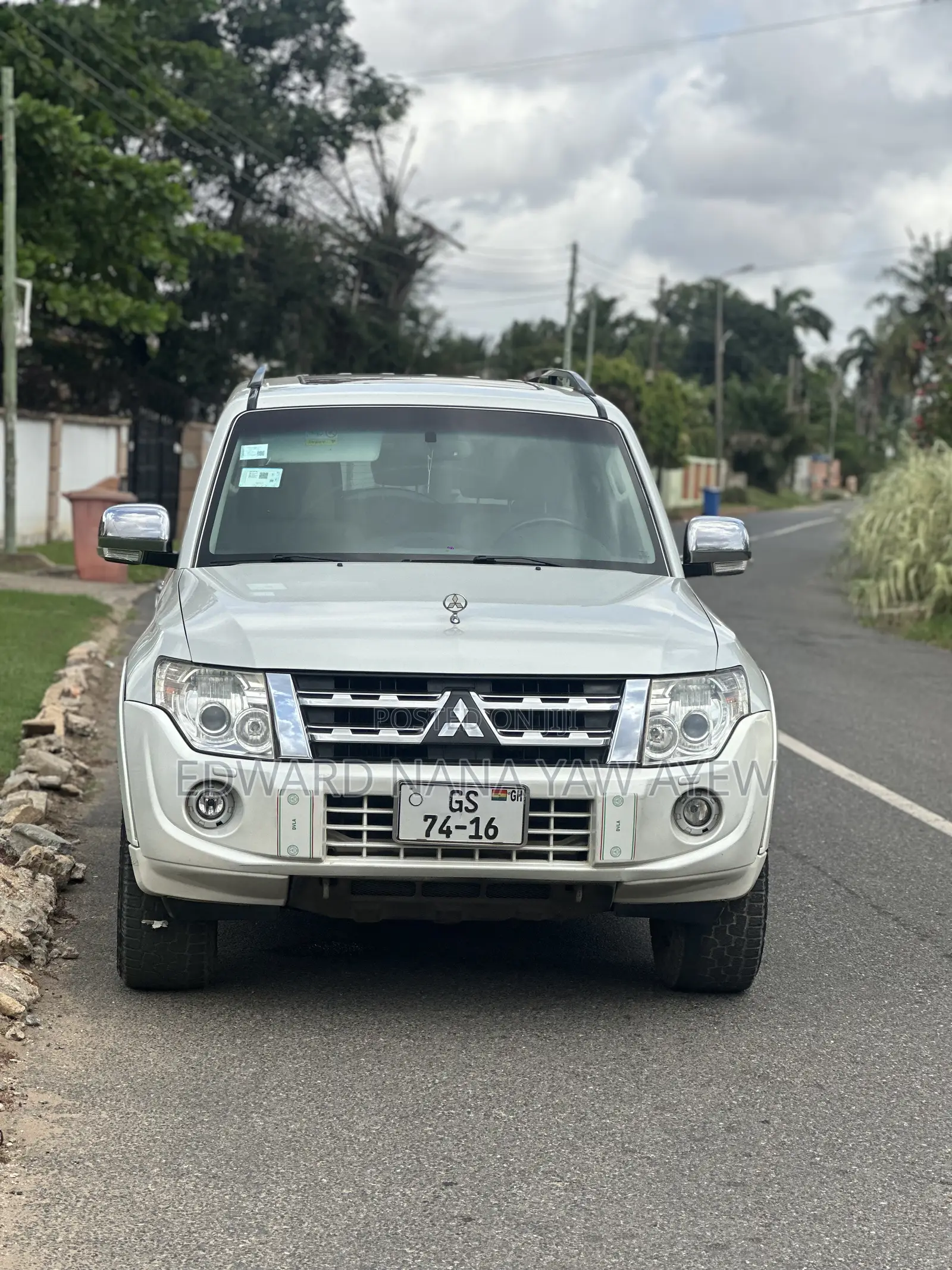 Mitsubishi Pajero 2016 White