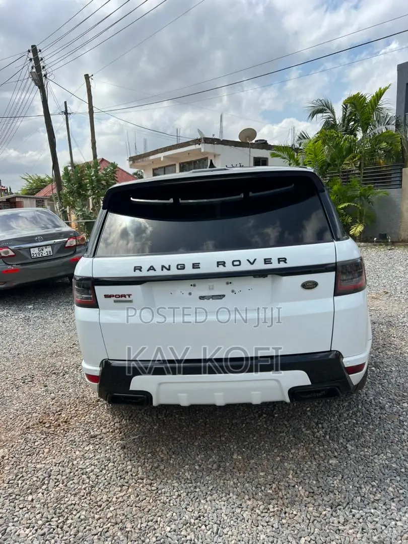 Land Rover Range Rover 5.0L V8 Supercharged 2019 White
