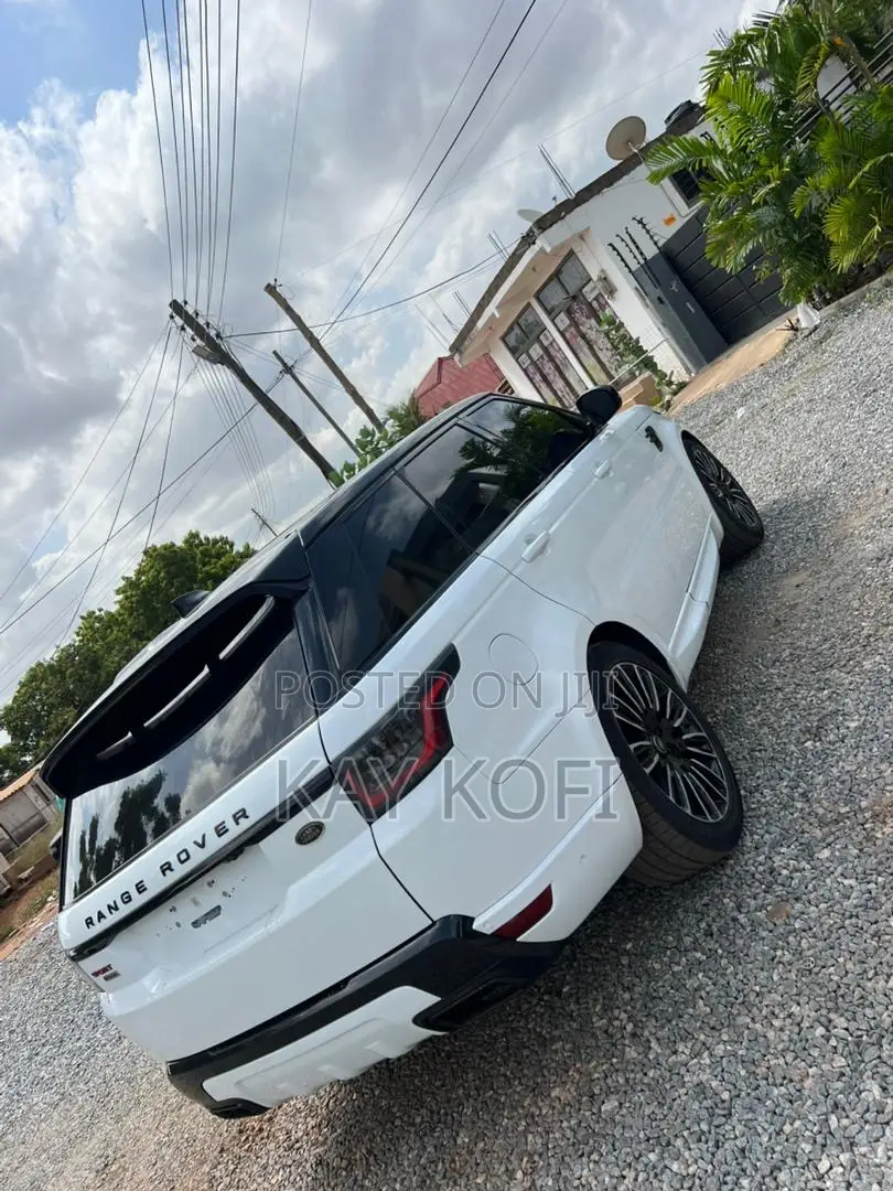 Land Rover Range Rover 5.0L V8 Supercharged 2019 White
