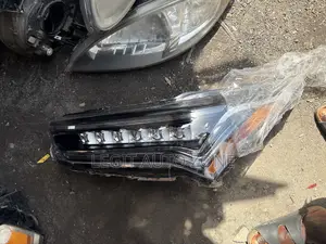 Acura RDX 2019,2020,2021,2021,2022,2024, Headlight Available