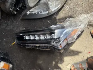 Acura RDX 2019,2020,2021,2021,2022,2024, Headlight Available