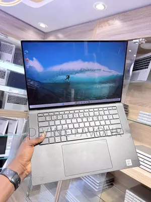 Laptop Dell Precision 5560 16GB Intel Core i7 SSD 1T