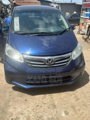 Honda Freed 2012 Blue