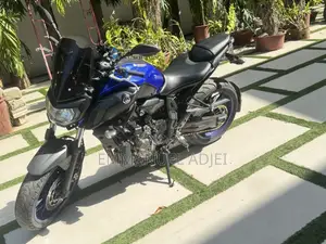 Yamaha 2020 Blue