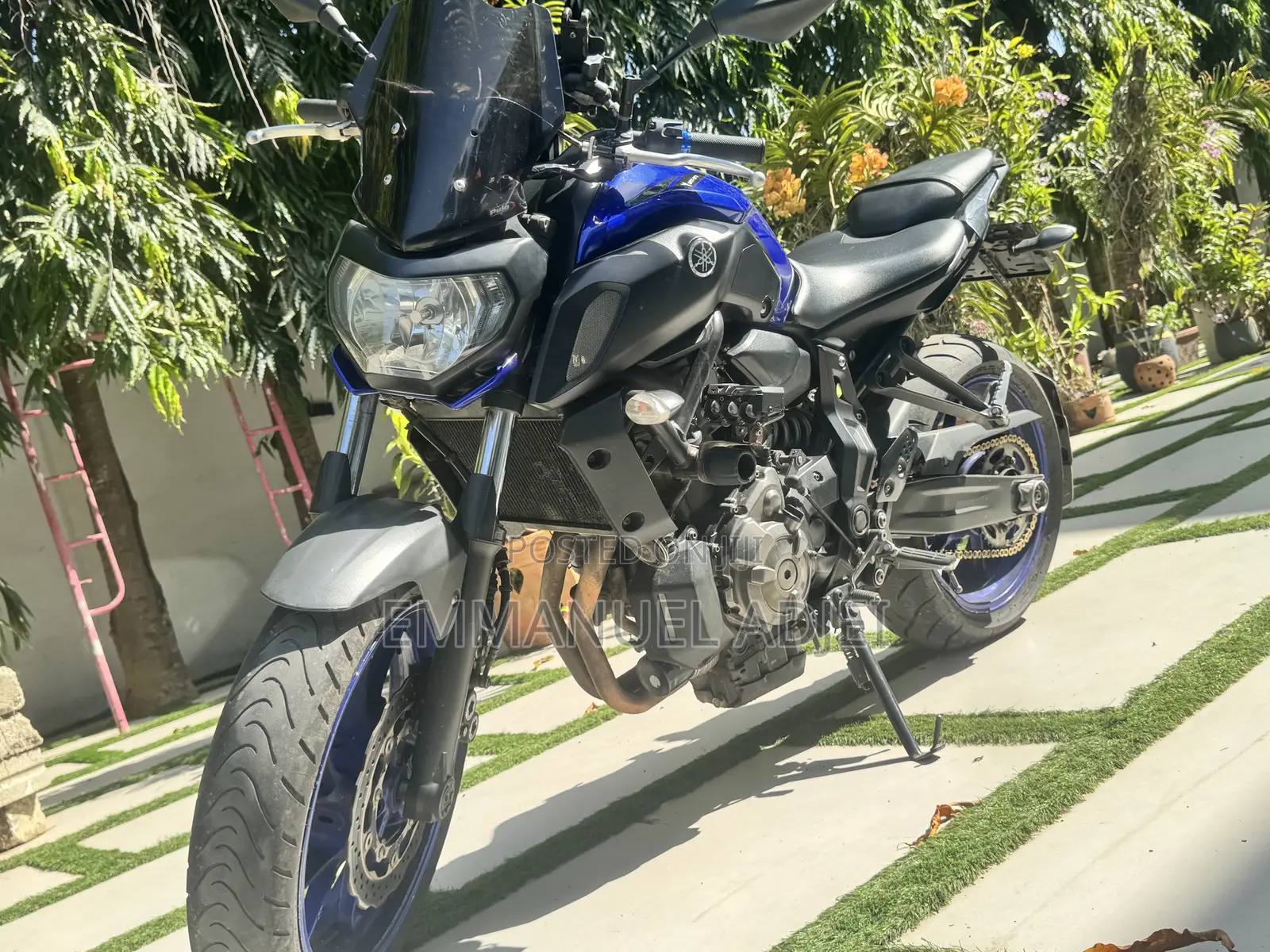 Yamaha 2020 Blue