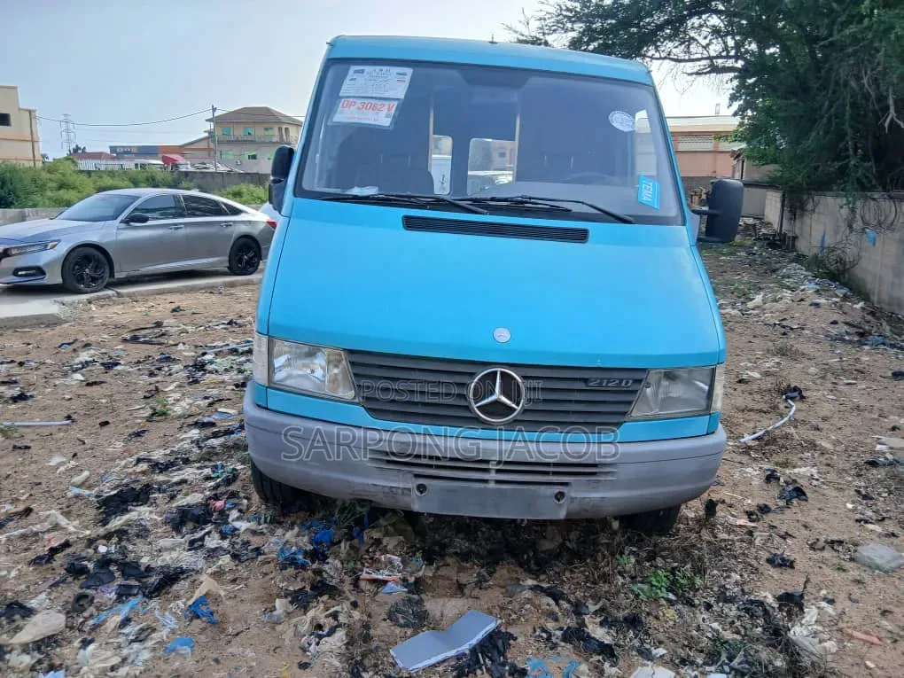 Mercedes-Benz Sprinter 2005 White