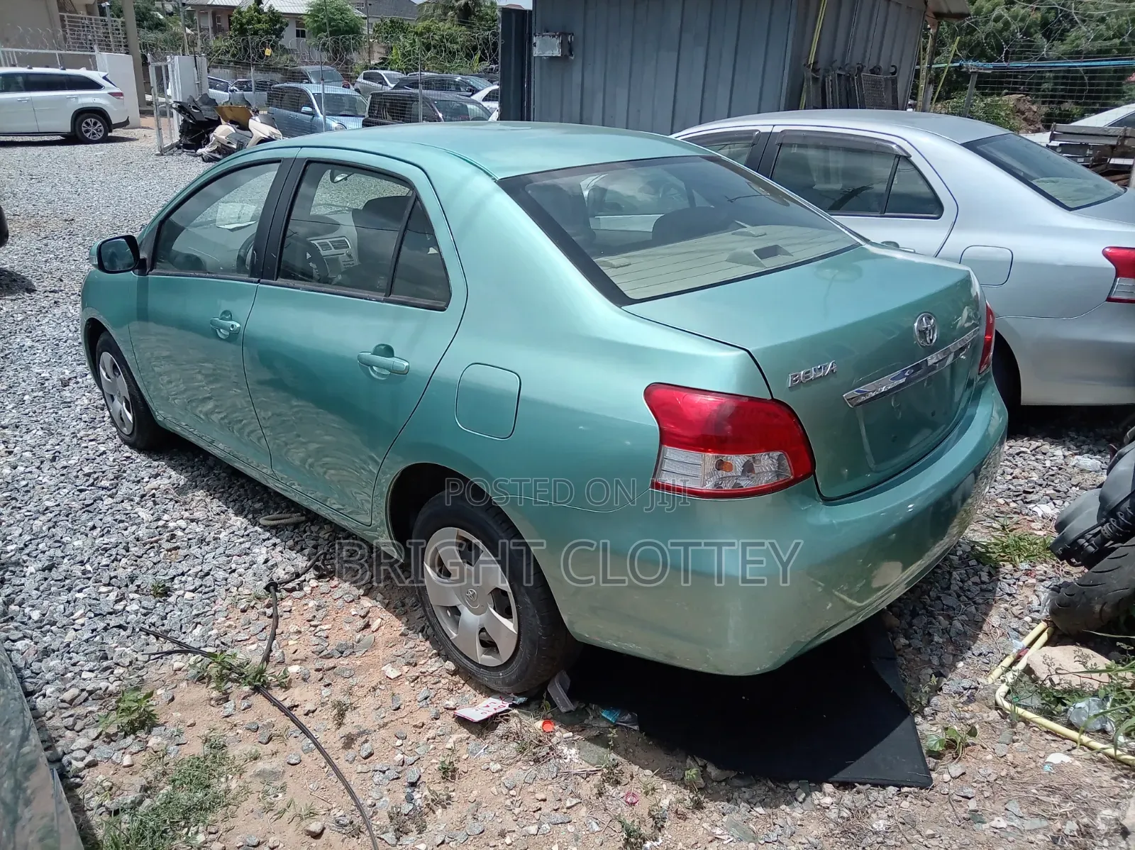 Toyota Belta 2010 Green