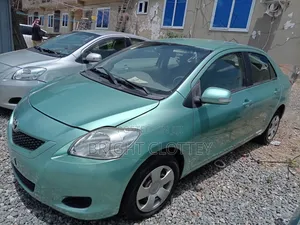 Toyota Belta 2010 Green