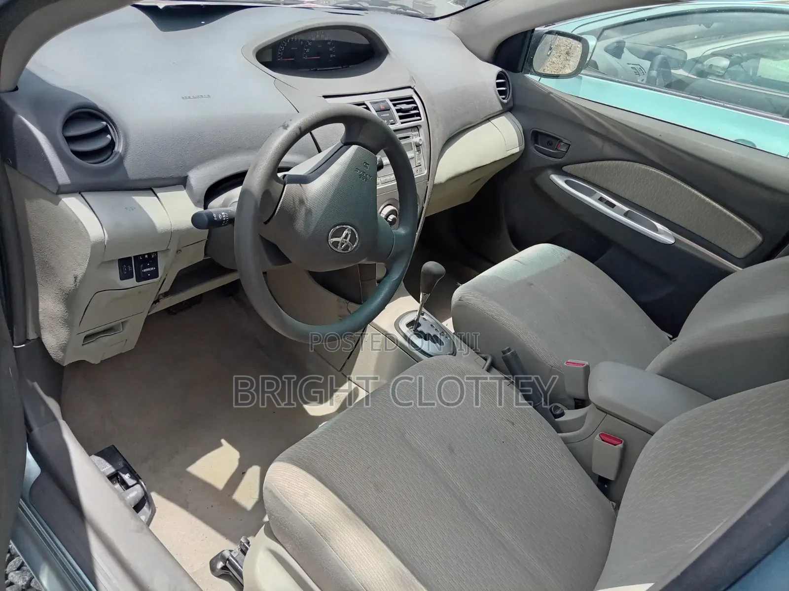 Toyota Belta 2010 Green