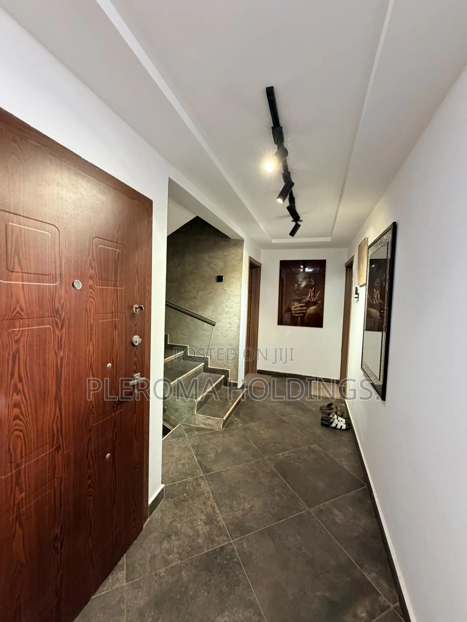3bdrm Duplex in East Legon for sale