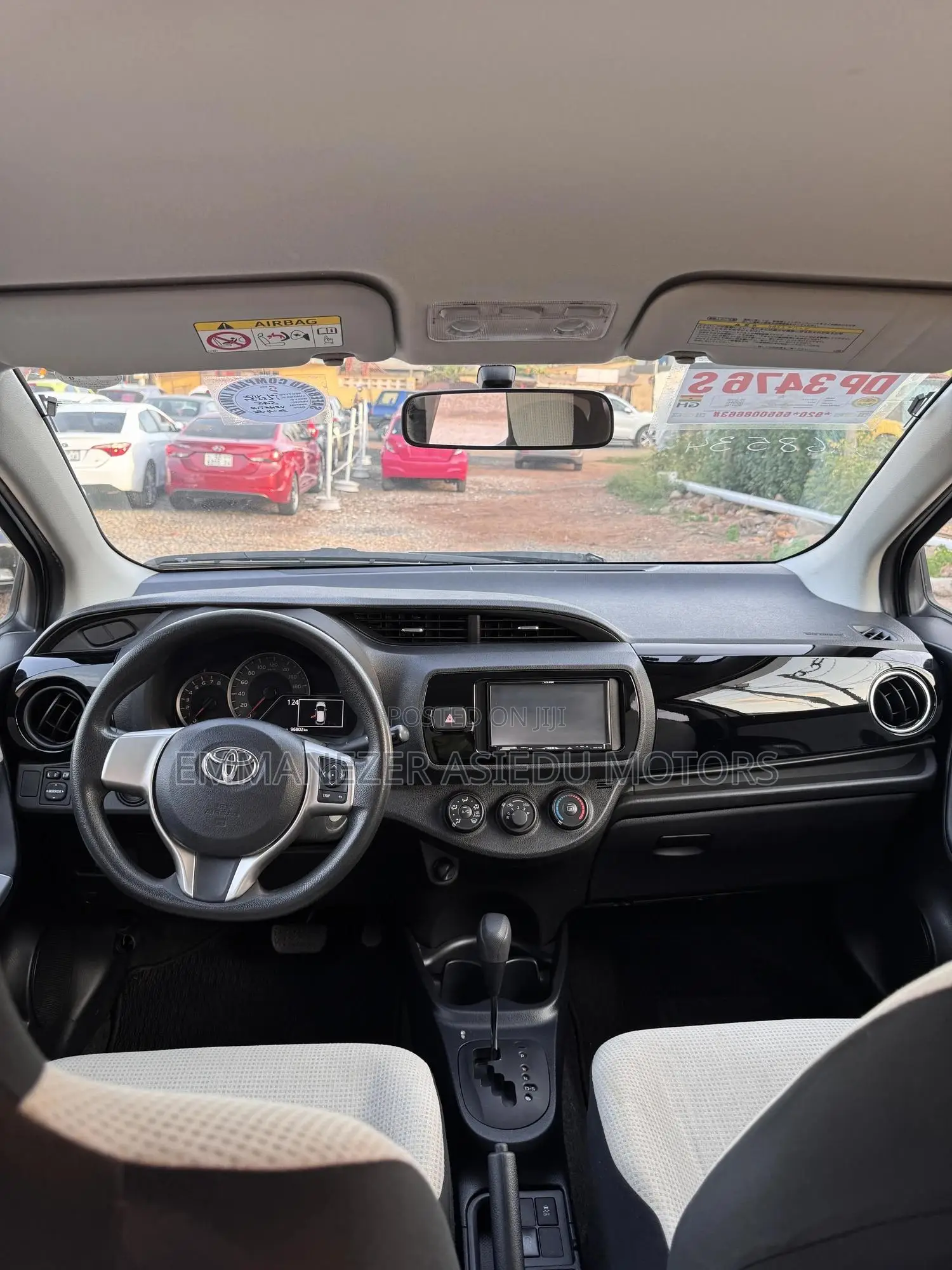 Toyota Vitz 1.3 FWD 5dr 2014 White