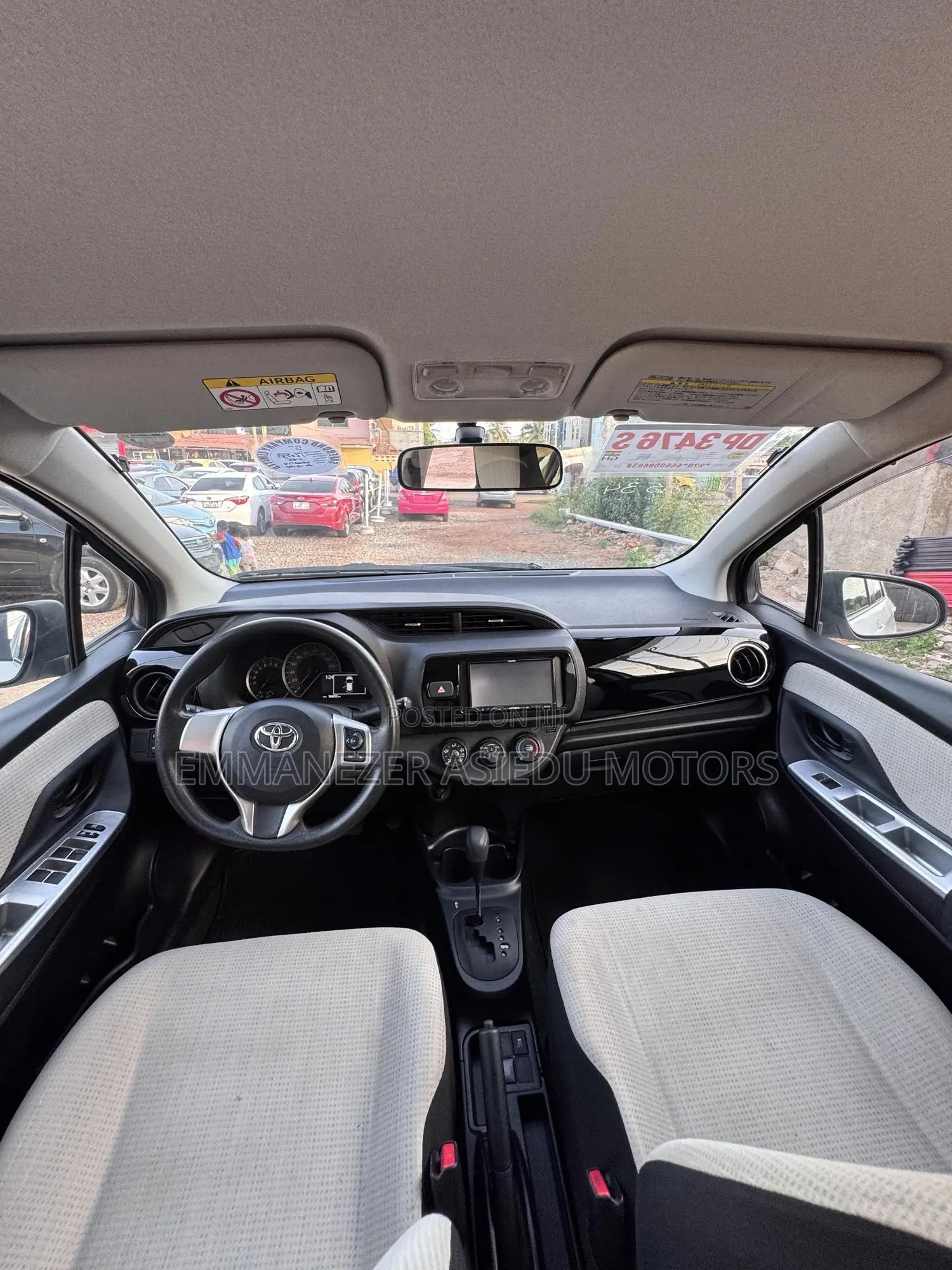 Toyota Vitz 1.3 FWD 5dr 2014 White