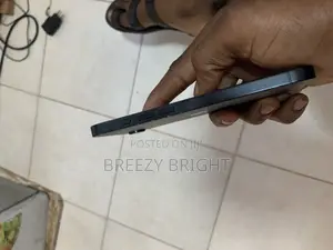 Apple iPhone 16e 128 GB Black