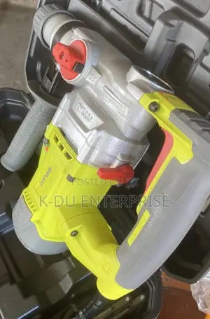 Dyllu 1050w Rotary Hammer