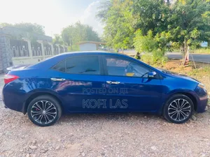 Toyota Corolla 2014 Blue