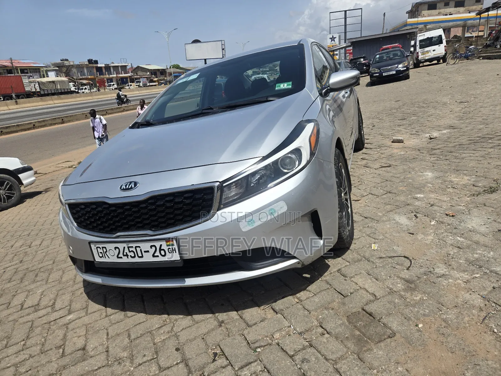Kia Forte EX Hatchback 2018 Silver