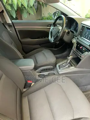 Hyundai Elantra 2017 Blue