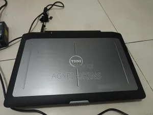 Laptop Dell Latitude E6430 4GB Intel Core i5 HDD 256GB