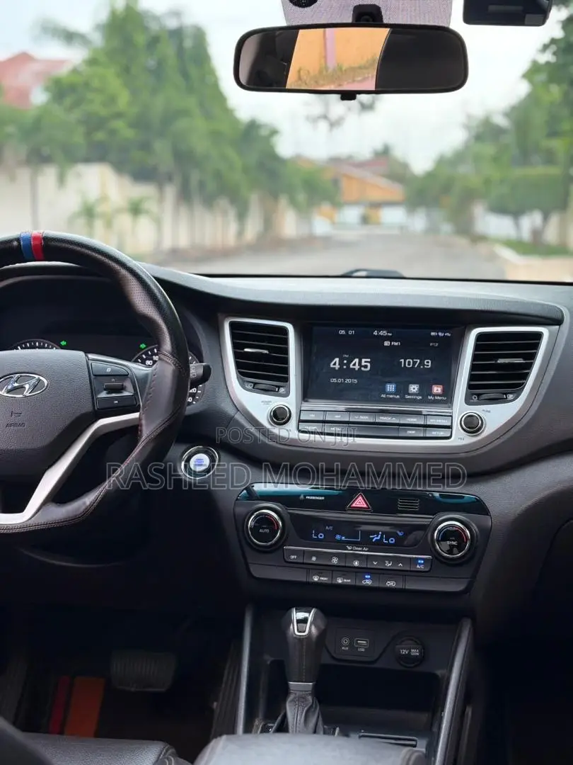 Hyundai Tucson Limited AWD 2017 Brown