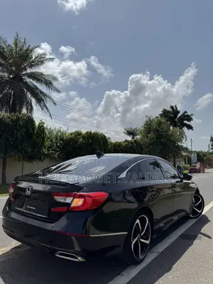 Honda Accord Sport (1.5L 4cyl Turbo CVT) 2019 Black