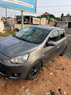 Mitsubishi Spacestar 2015 Beige