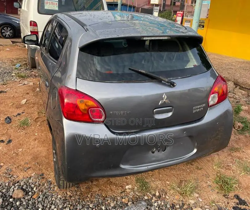 Mitsubishi Spacestar 2015 Beige