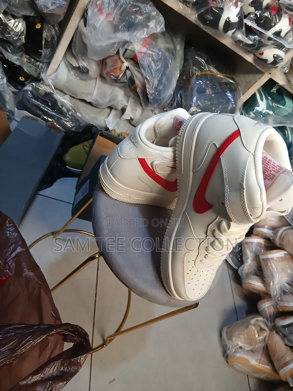 Nike Airforce 1 Long. Red And White