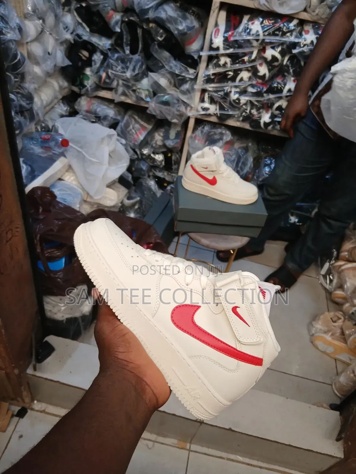 Nike Airforce 1 Long. Red And White