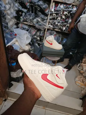 Nike Airforce 1 Long. Red And White