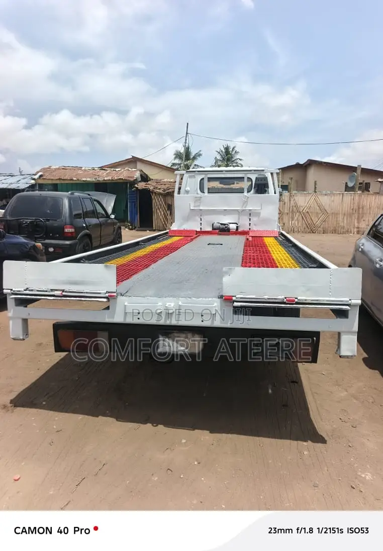 2003 Hyundai2 Mighty Towing Truck