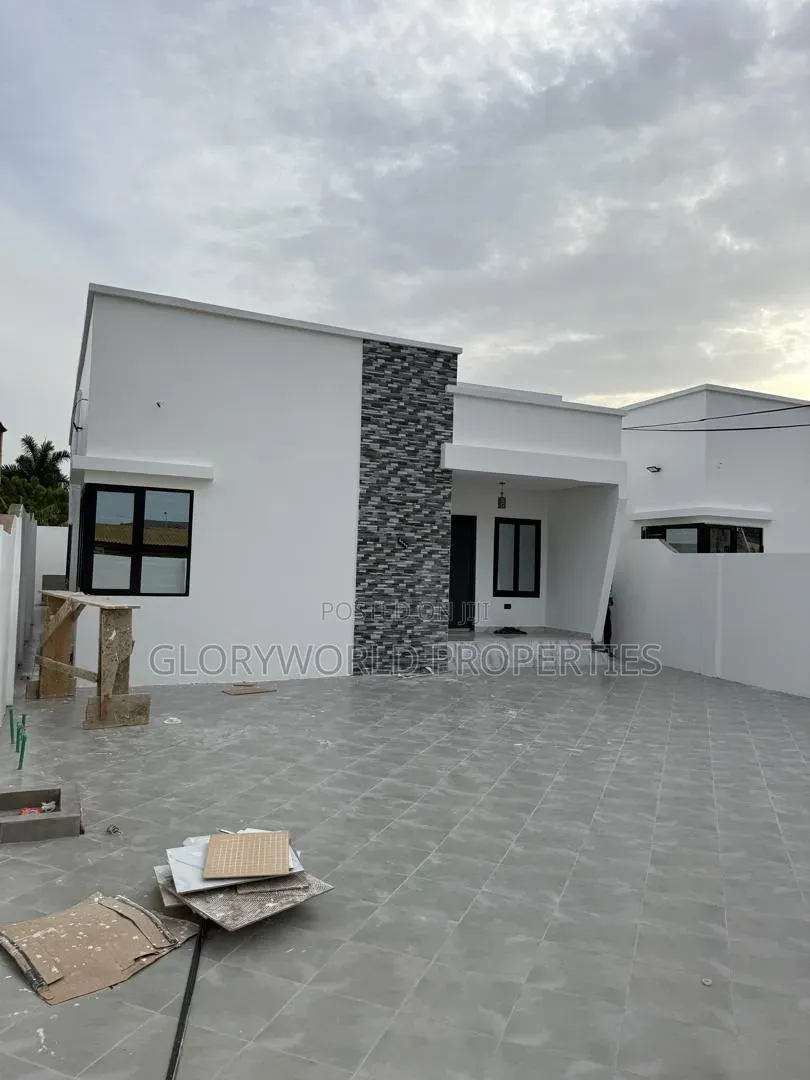 3bdrm House in Coca Cola for sale