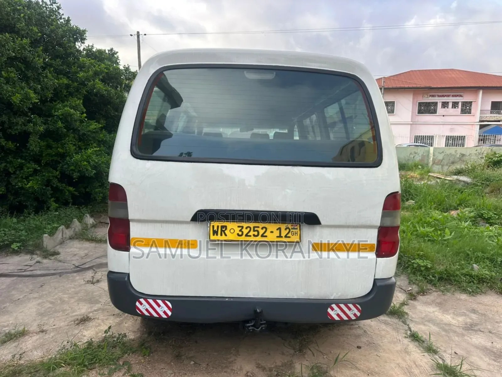 Toyota HiAce 2010 White
