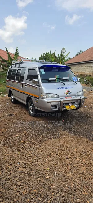 Hyundai H-100 2003 Silver