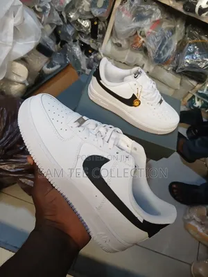 Original Nike Airforce 1. White And Black