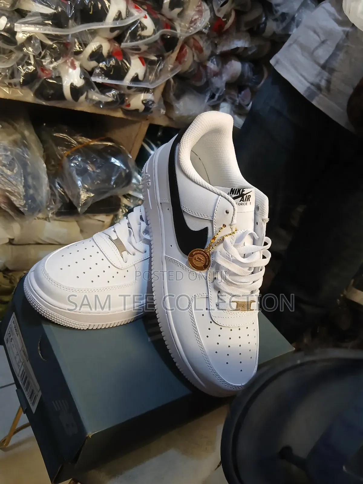 Original Nike Airforce 1. White And Black