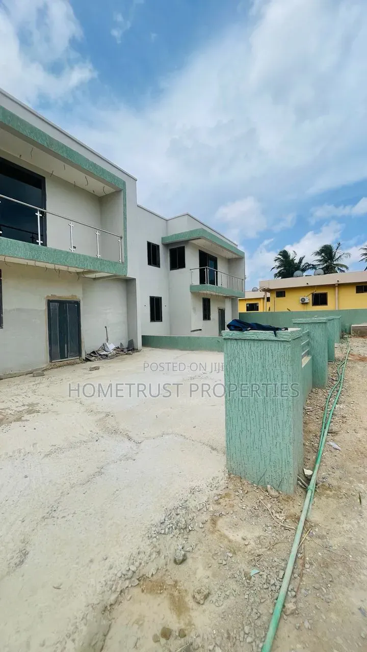 4bdrm Duplex in Achimota Kingsby, Mile 7 for sale