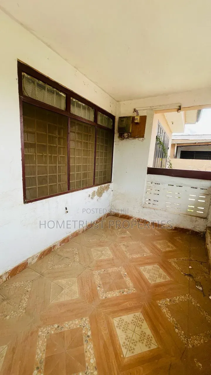 4bdrm House in Achimota Mile 7 for sale
