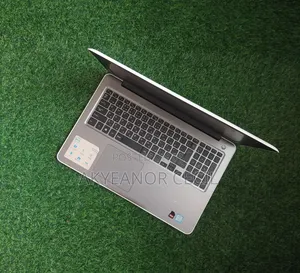 Laptop Dell Inspiron 5565 12GB Intel Core i5 SSD 256GB