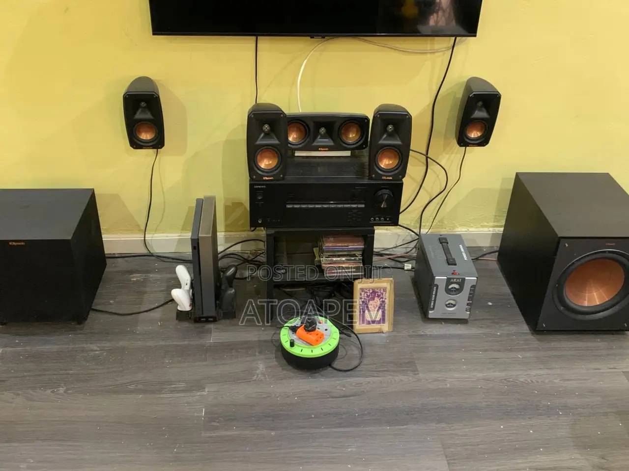 Onkyo Av Receiver And Klipsch Speakers/Sub