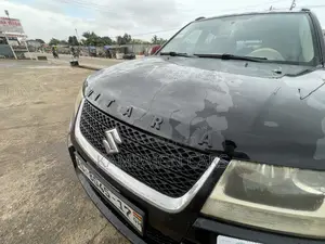 Suzuki Grand Vitara 2012 Black