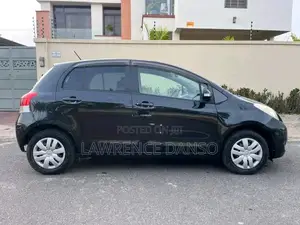 Toyota Vitz 2010 Black